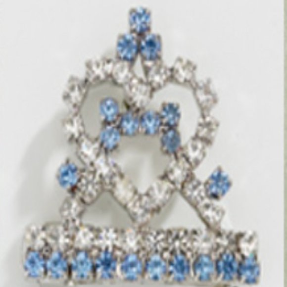 🎉HP🎉 Aria Crystal Heart Dog Tiara Barrette - TWO available - Picture 4 of 4